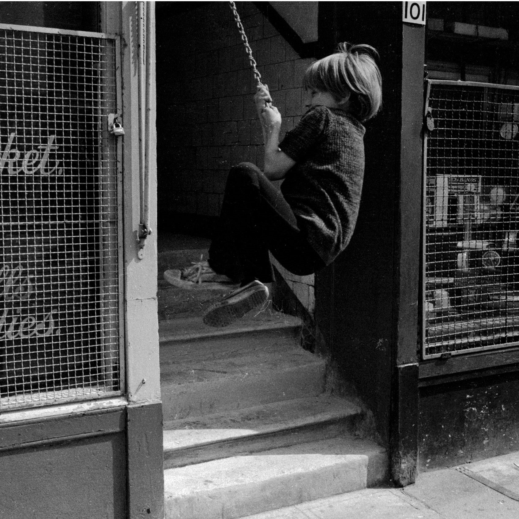 Image of Untitled, from 'Glasgow 1974' (Child on a Swing, Saltmarket) by Hugh Hood